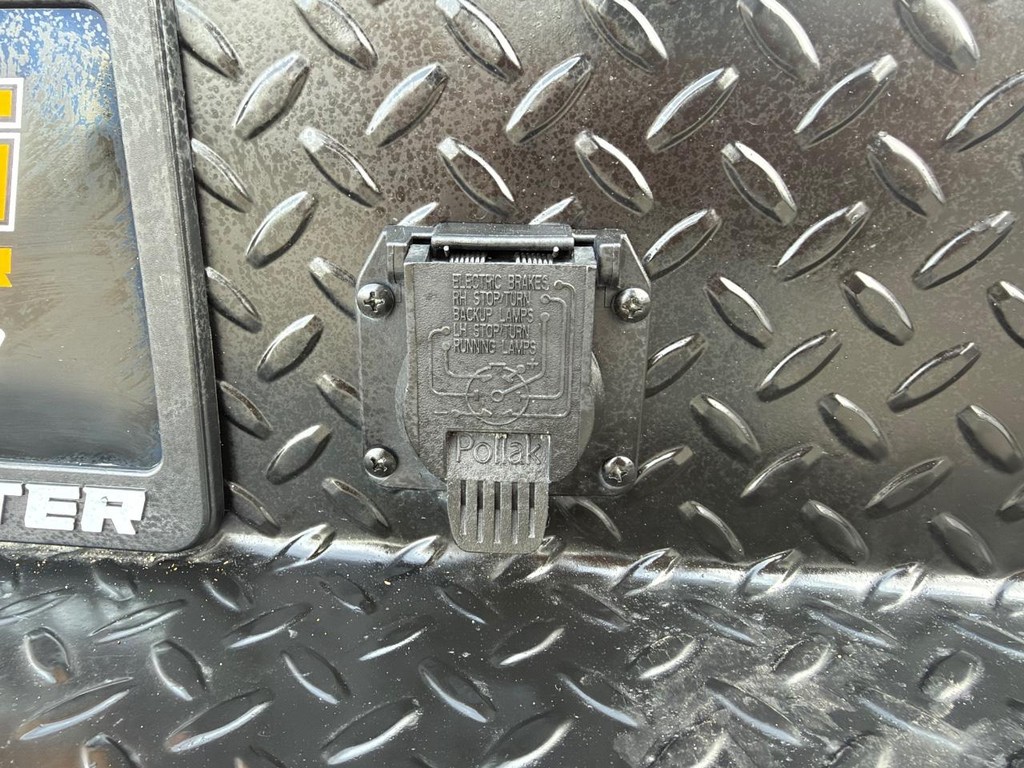 Chevrolet Silverado 1500 Vehicle Full-screen Gallery Image 37