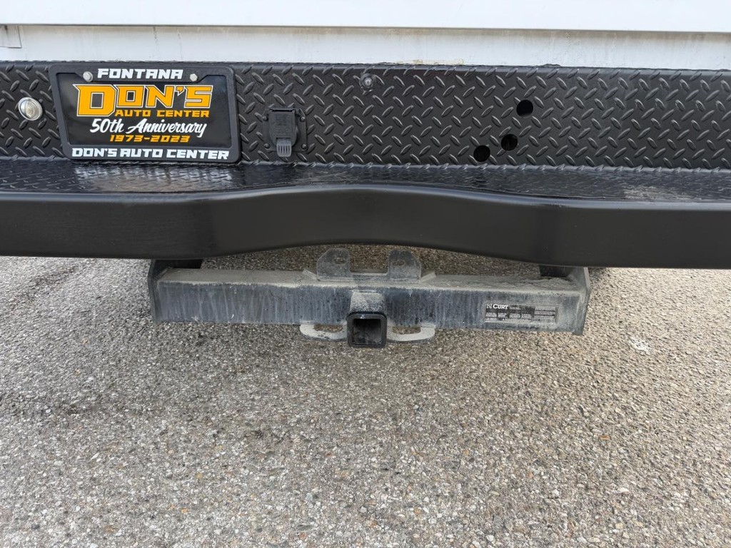 Chevrolet Silverado 1500 Vehicle Full-screen Gallery Image 38
