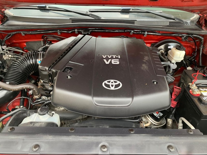 Toyota Tacoma Vehicle Image 08