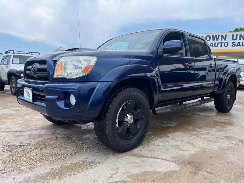 Toyota Tacoma Vehicle Image 03