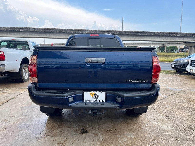 Toyota Tacoma Vehicle Image 06