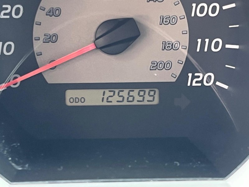 Toyota Tacoma Vehicle Image 18