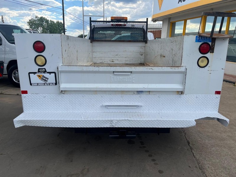 Chevrolet Silverado 3500HD Vehicle Image 05