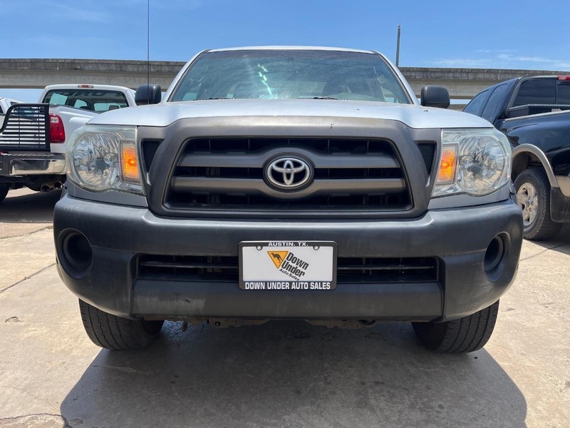 Toyota Tacoma Vehicle Image 02