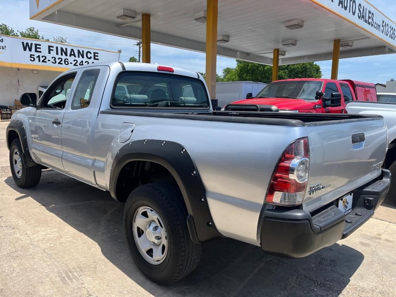 Toyota Tacoma Vehicle Image 06