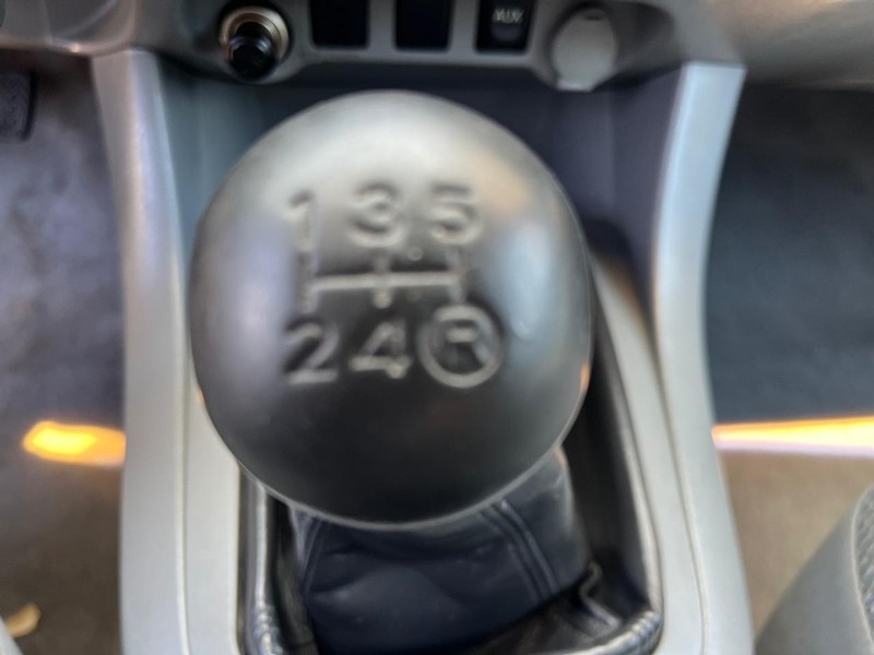Toyota Tacoma Vehicle Image 13