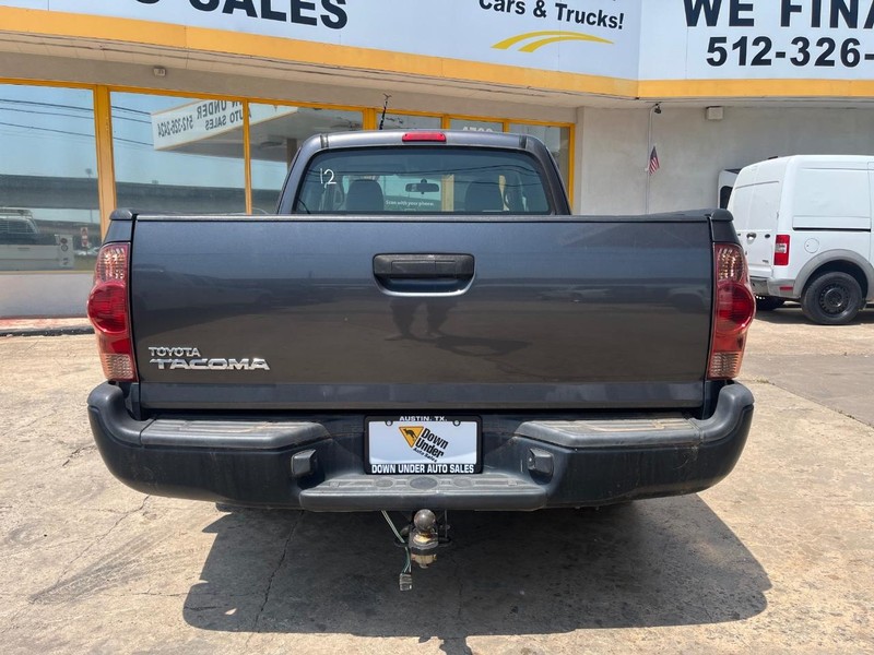 Toyota Tacoma Vehicle Image 05