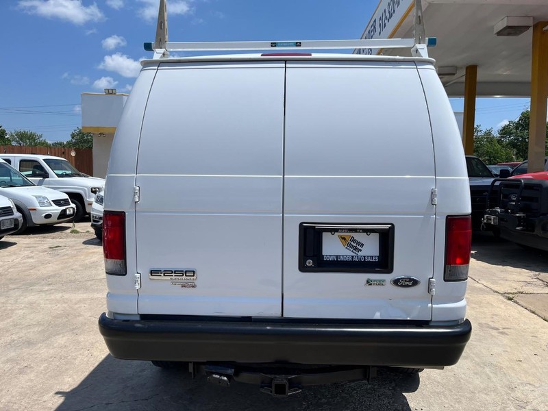 Ford Econoline Cargo Van Vehicle Image 05