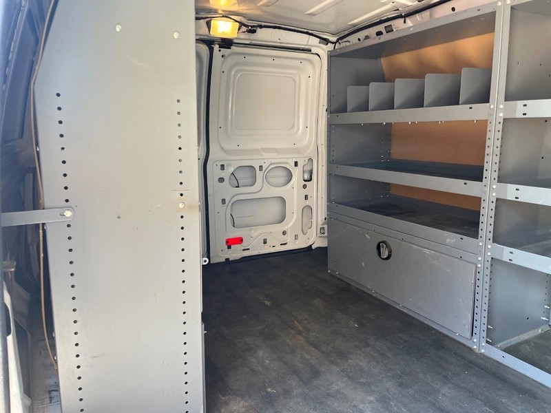 Ford Econoline Cargo Van Vehicle Image 09