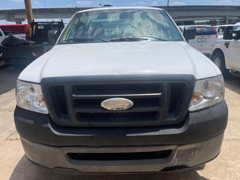 Ford F-150 Vehicle Image 02