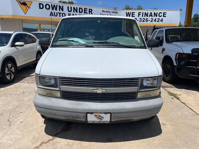 Chevrolet Astro Cargo Van Vehicle Image 02