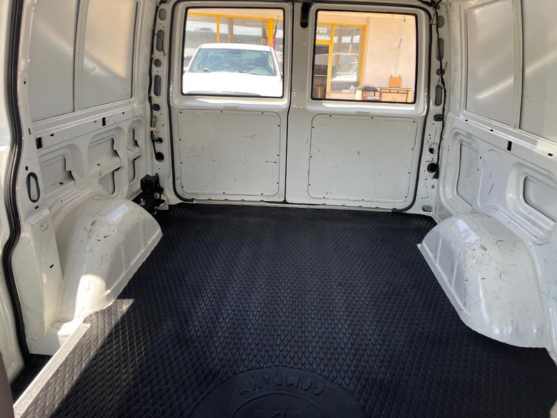Chevrolet Astro Cargo Van Vehicle Image 11