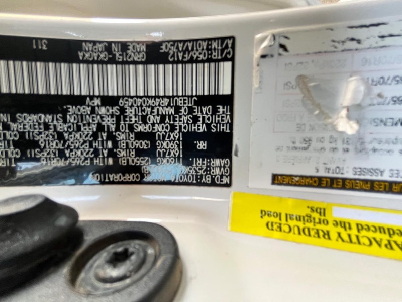 Toyota 4Runner Vehicle Image 15