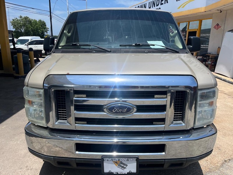 Ford Econoline Cargo Van Vehicle Image 02