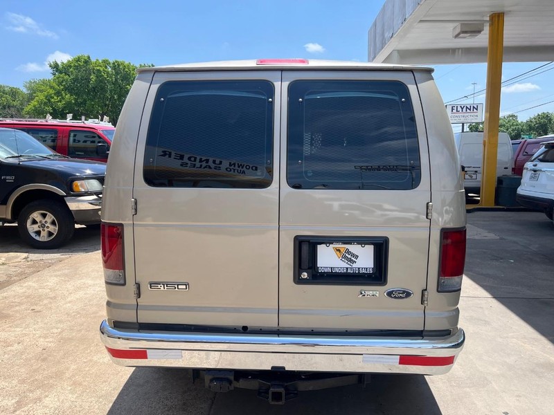 Ford Econoline Cargo Van Vehicle Image 05