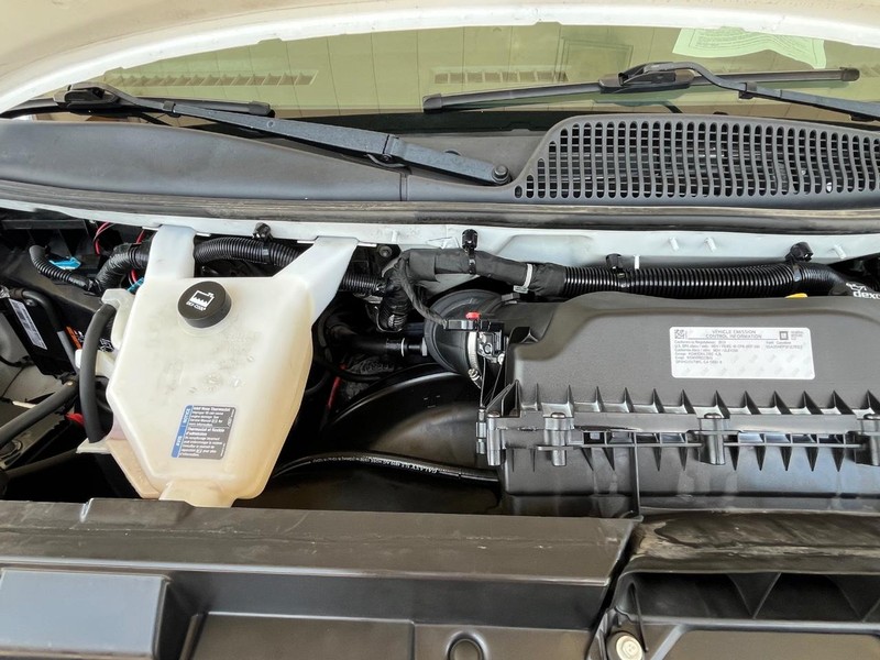 Chevrolet Express Passenger Vehicle Image 11