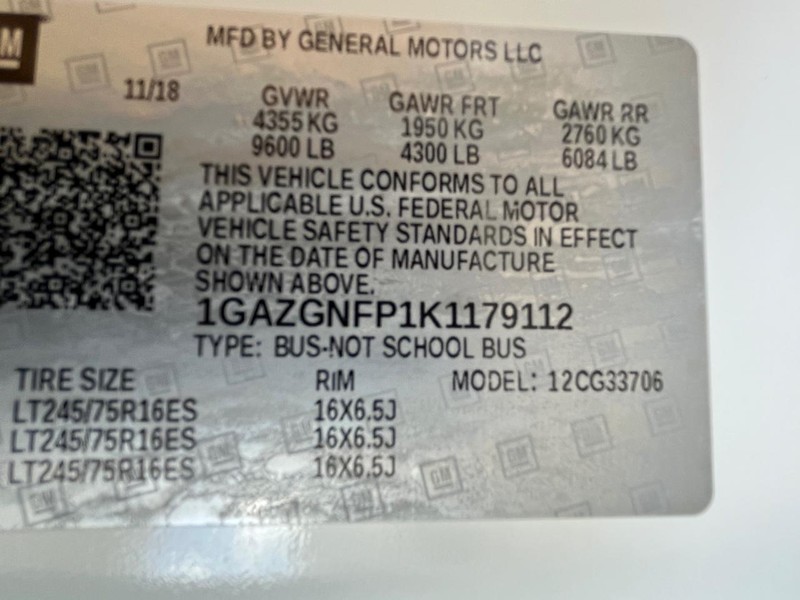 Chevrolet Express Passenger Vehicle Image 12