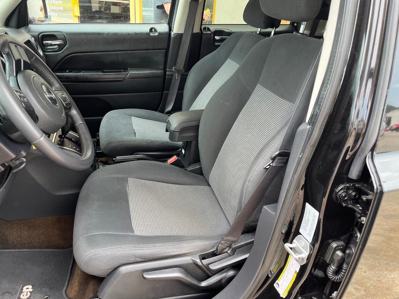 Jeep Patriot Vehicle Image 07