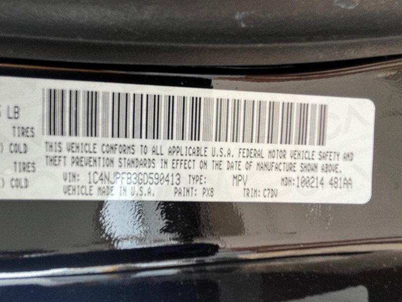 Jeep Patriot Vehicle Image 18