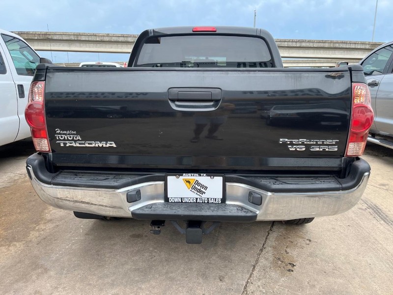 Toyota Tacoma Vehicle Image 05