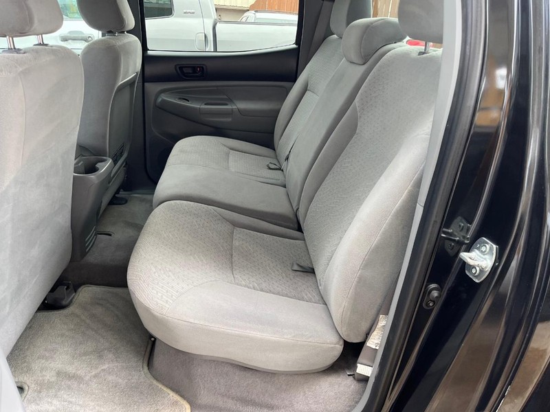 Toyota Tacoma Vehicle Image 08