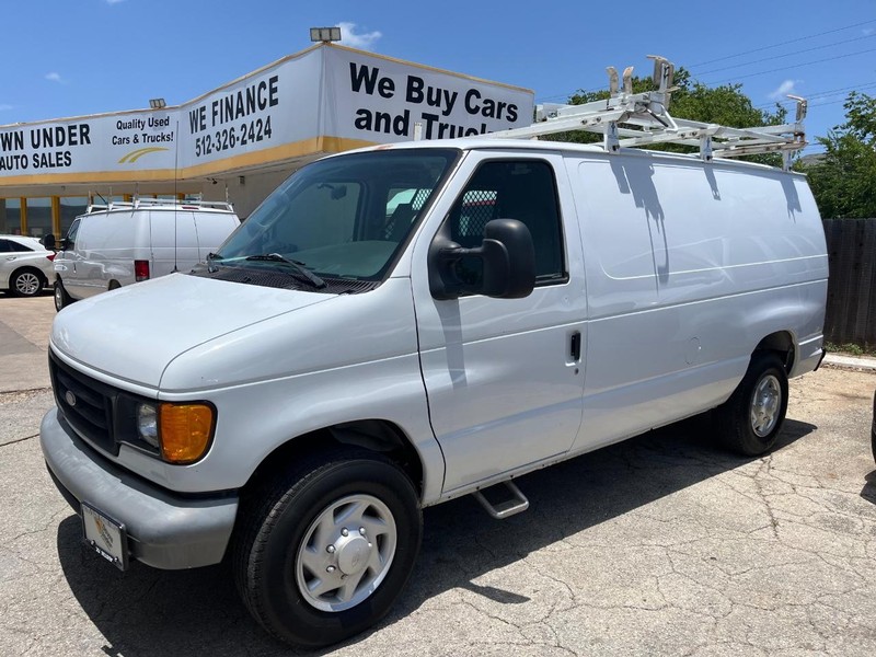 Ford Econoline Cargo Van Vehicle Image 03