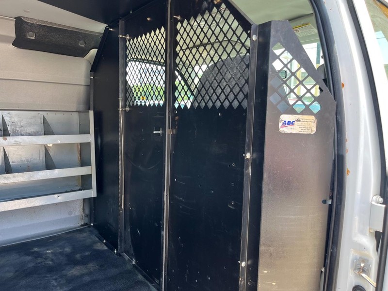 Ford Econoline Cargo Van Vehicle Image 05