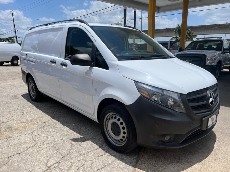 Mercedes-Benz Metris Cargo Van Vehicle Image 03