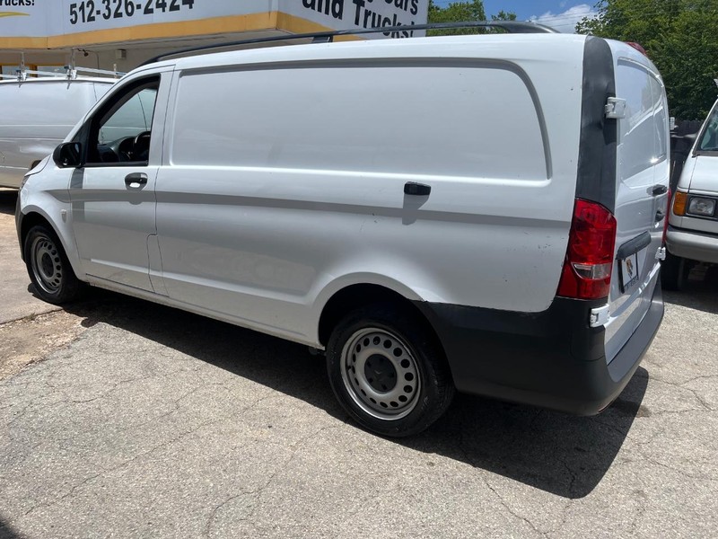 Mercedes-Benz Metris Cargo Van Vehicle Image 04