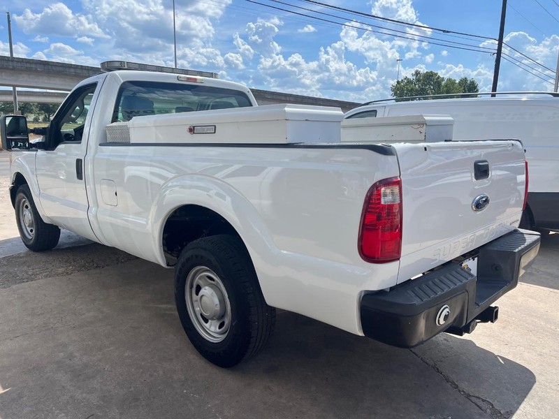 Ford Super Duty F-250 SRW Vehicle Image 04