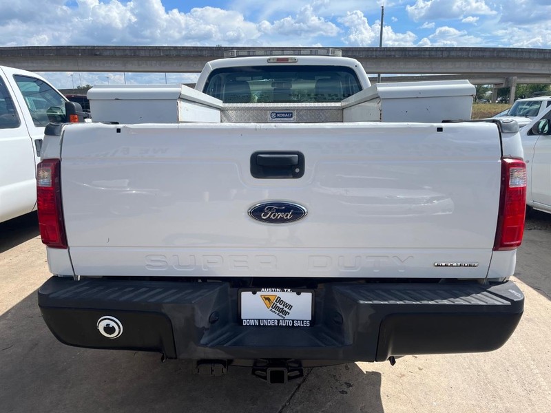 Ford Super Duty F-250 SRW Vehicle Image 05