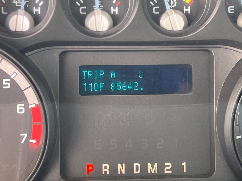 Ford Super Duty F-250 SRW Vehicle Image 10