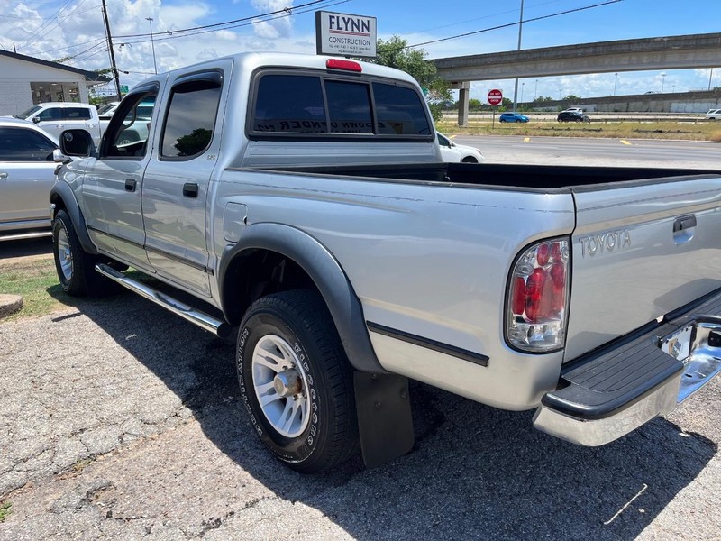 Toyota Tacoma Vehicle Image 06
