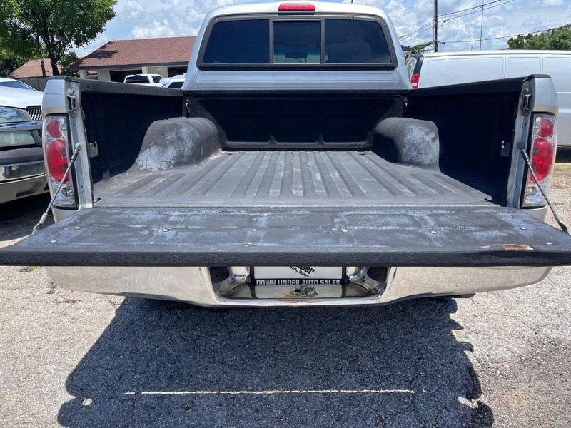 Toyota Tacoma Vehicle Image 07
