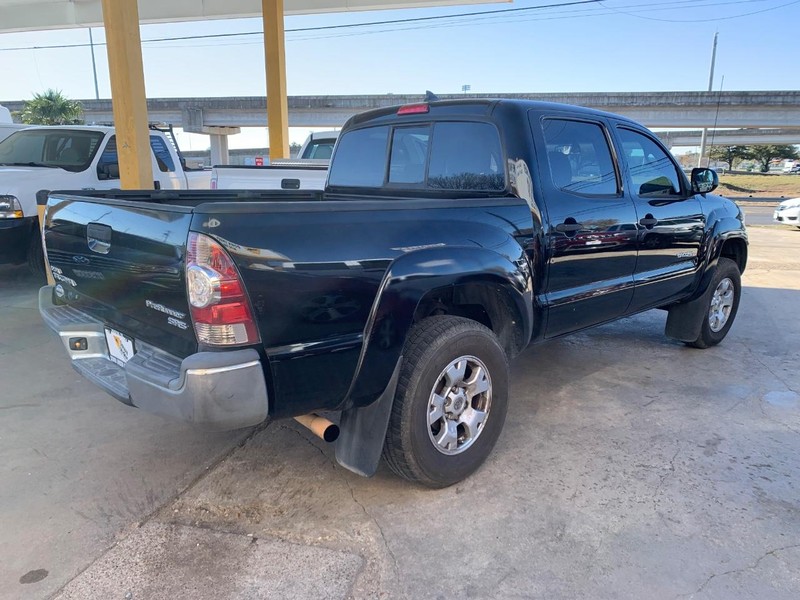 Toyota Tacoma Vehicle Image 07