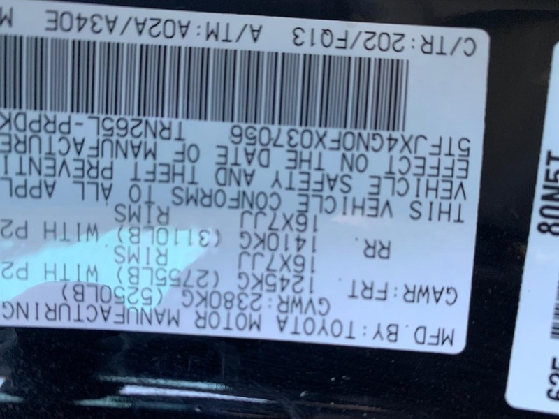 Toyota Tacoma Vehicle Image 13