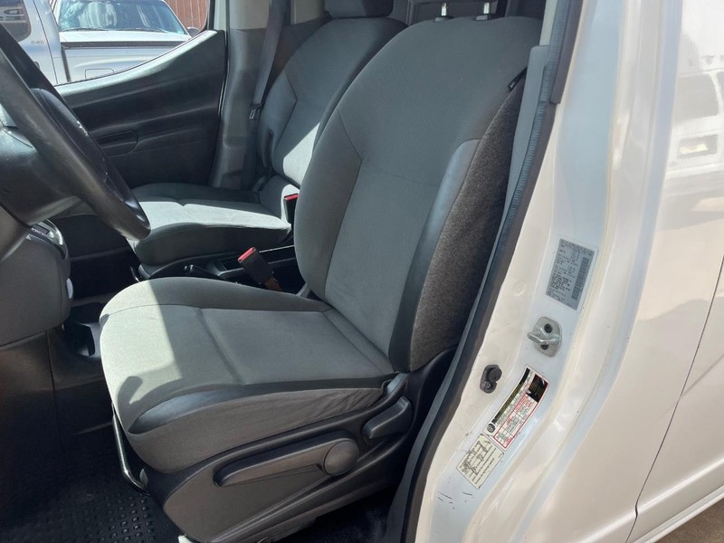 Chevrolet City Express Cargo Van Vehicle Image 07