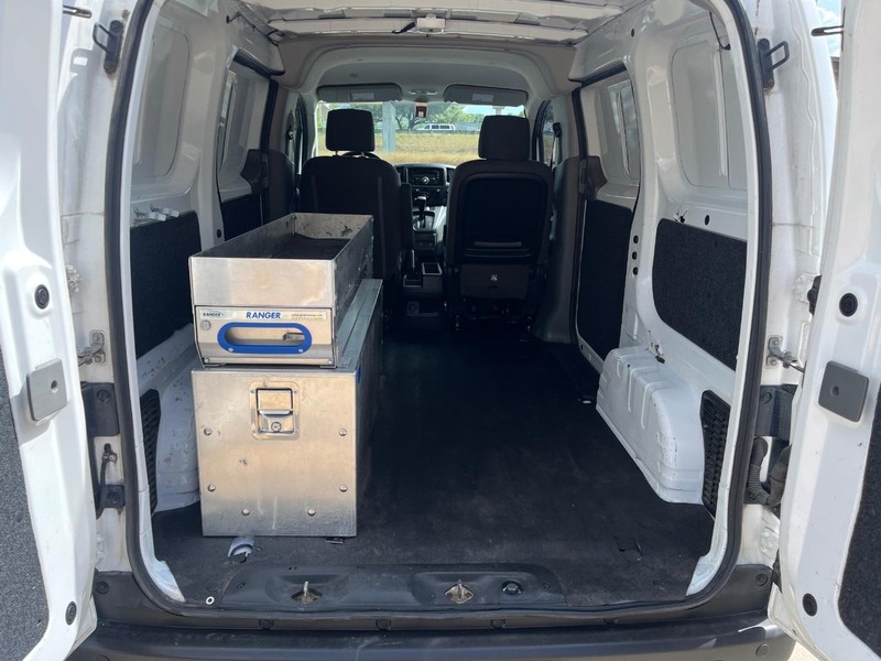 Chevrolet City Express Cargo Van Vehicle Image 12