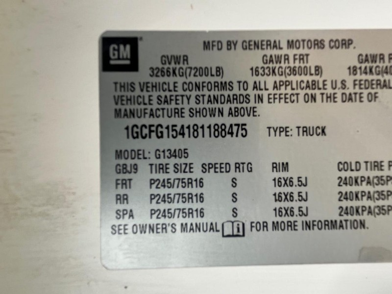 Chevrolet Express Cargo Van Vehicle Image 16