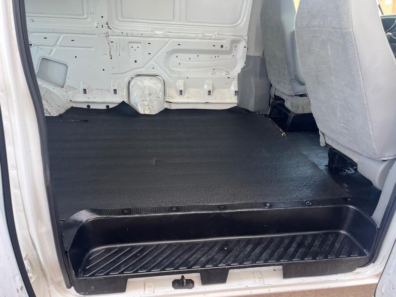 Ford Econoline Cargo Van Vehicle Image 12