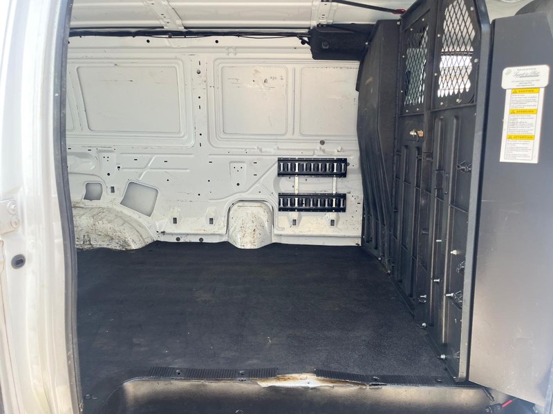 Ford Econoline Cargo Van Vehicle Image 10