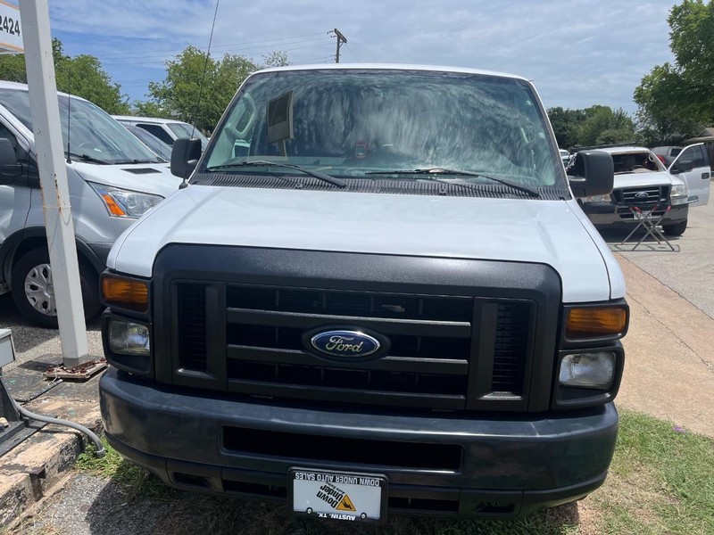 Ford Econoline Cargo Van Vehicle Image 02