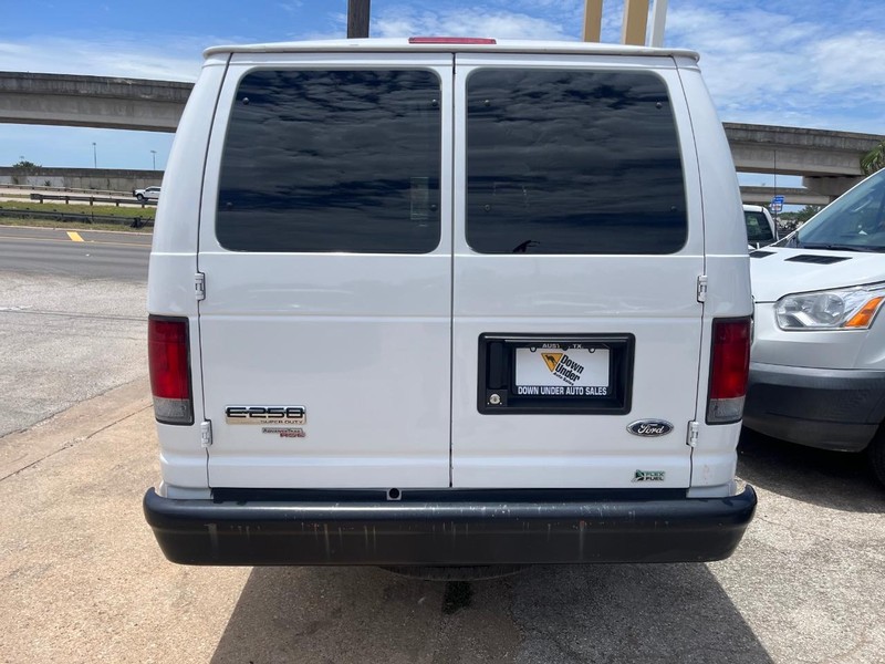 Ford Econoline Cargo Van Vehicle Image 05