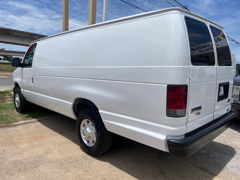 Ford Econoline Cargo Van Vehicle Image 06