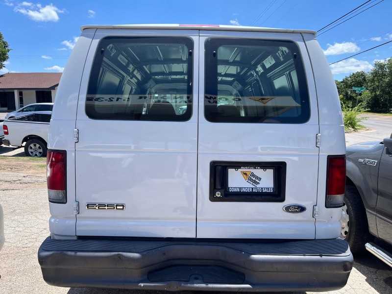 Ford Econoline Cargo Van Vehicle Image 05
