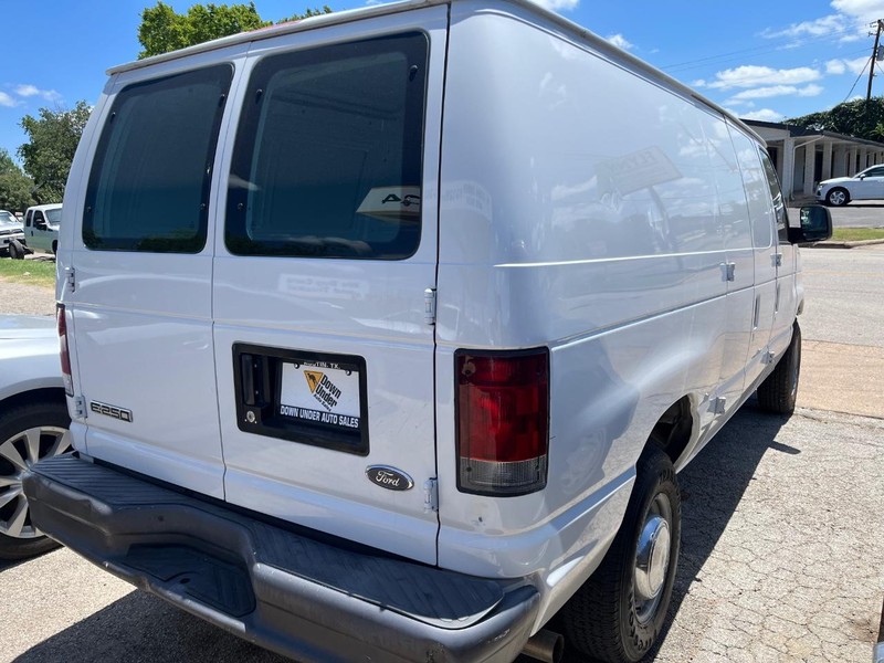 Ford Econoline Cargo Van Vehicle Image 06