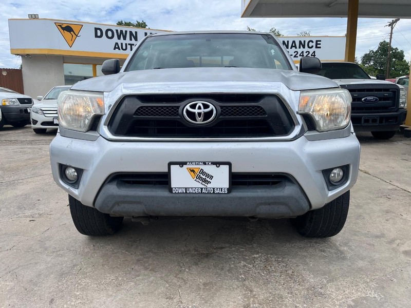 Toyota Tacoma Vehicle Image 02