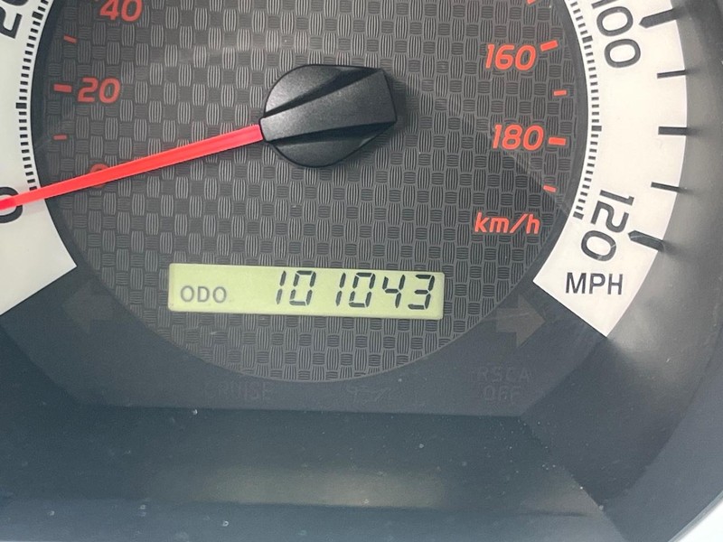 Toyota Tacoma Vehicle Image 17