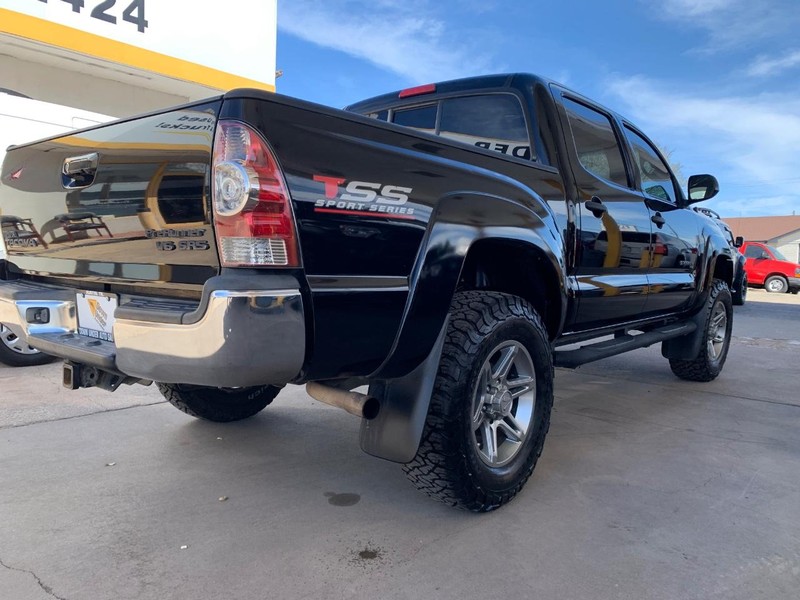 Toyota Tacoma Vehicle Image 06