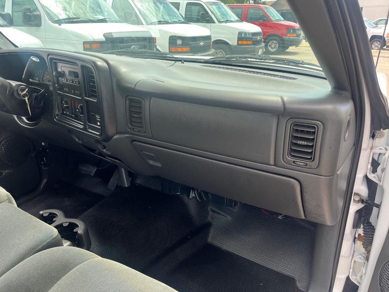 Chevrolet Silverado 1500 Vehicle Image 09